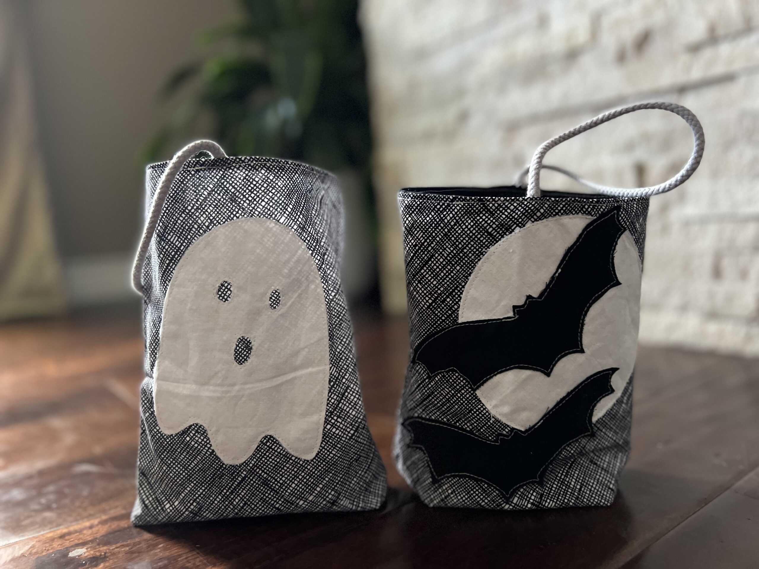 Ghost Compact Pencil Case, Compact Case , Halloween Gift